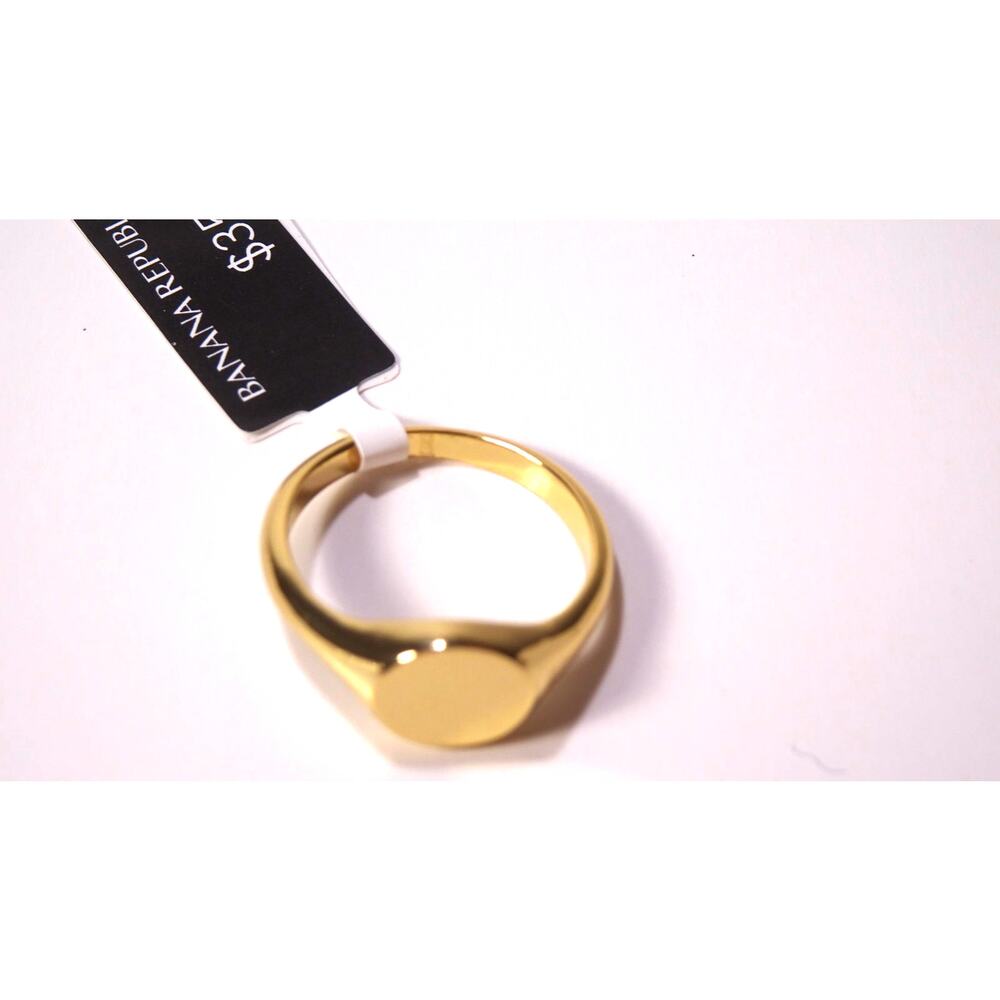 NWT Banana Republic Women's Gold Signet Ring Sz 38 Sz 5 and 6